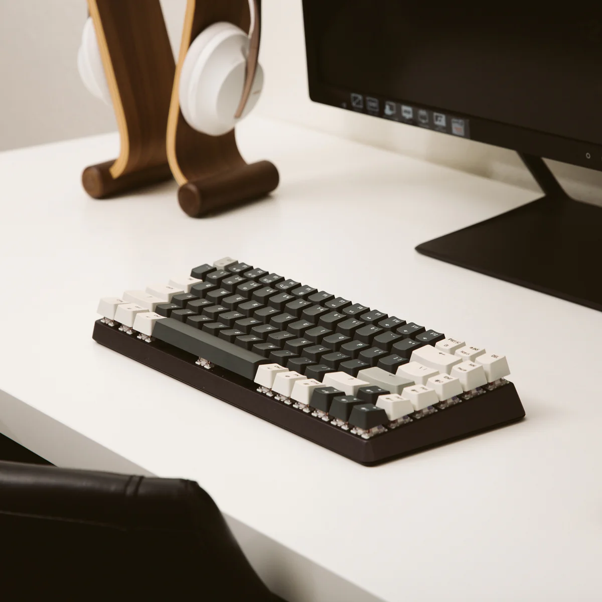 Cascade 75% Wireless Hot-Swappable Keyboard - Image 6