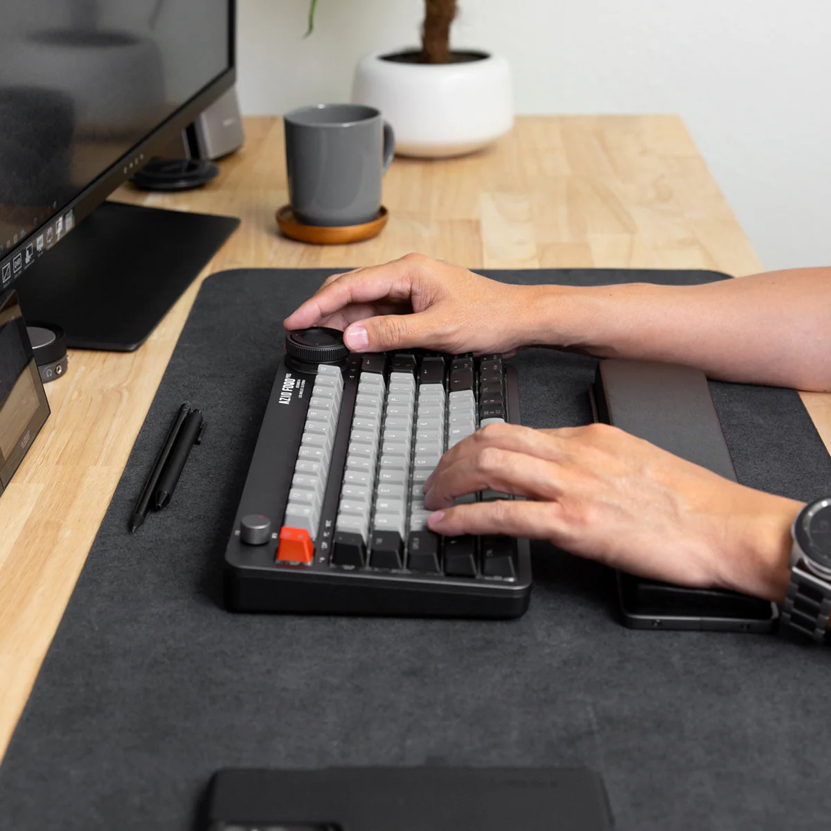 FOQO Pro Wireless Hot-Swappable Keyboard - Image 11