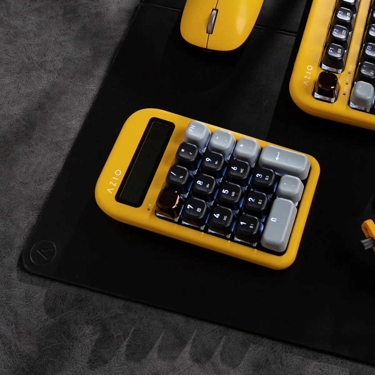 IZO Numpad / Calculator (Red Switch) - Image 11