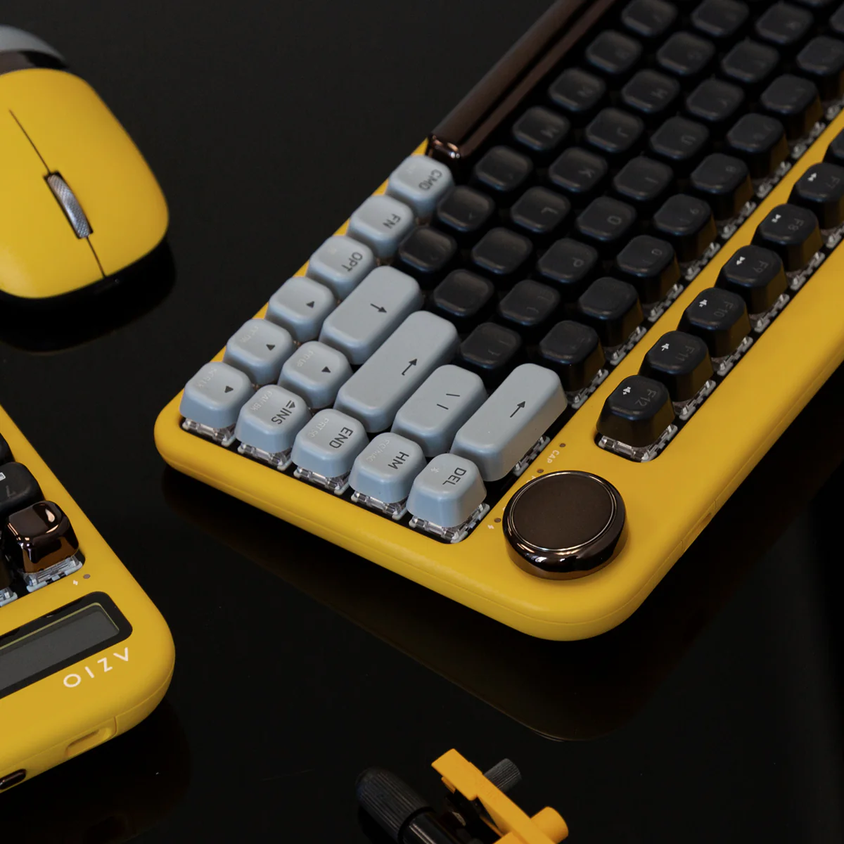 IZO Wireless Keyboard (Red Switch) - Image 14