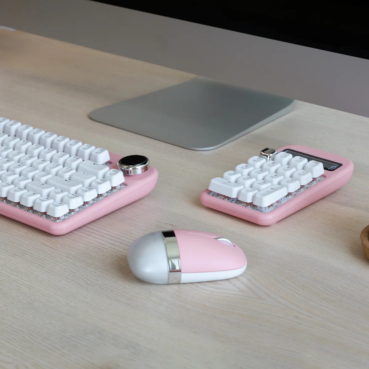IZO Wireless Mouse - Image 22