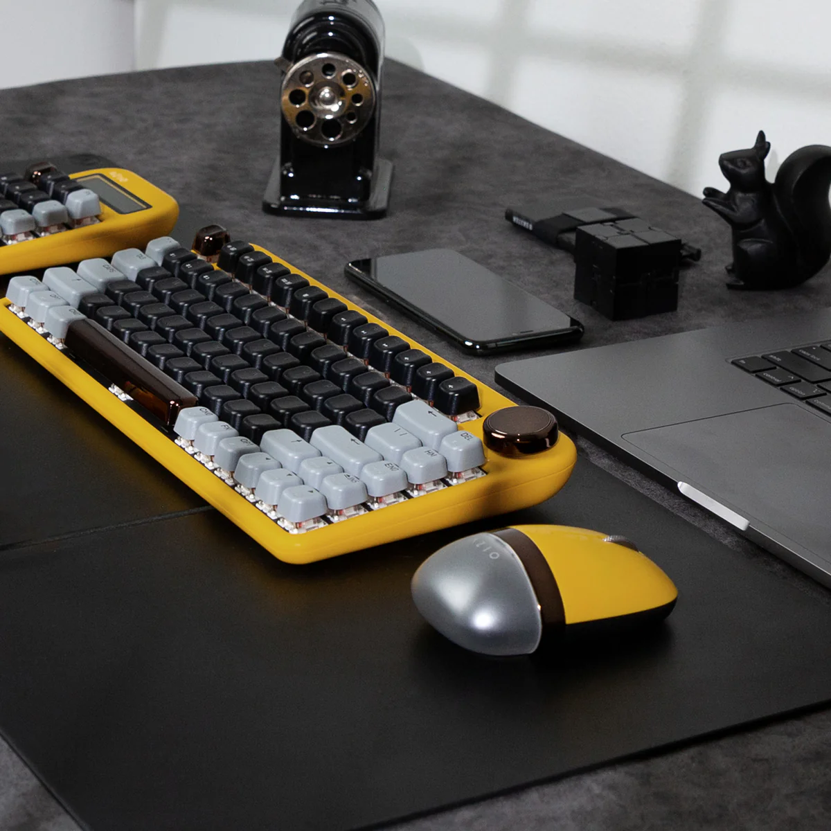 IZO Wireless Mouse - Image 26