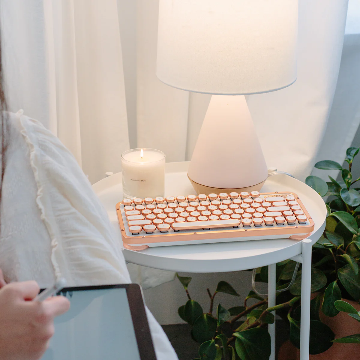 Retro Compact Keyboard - Image 13