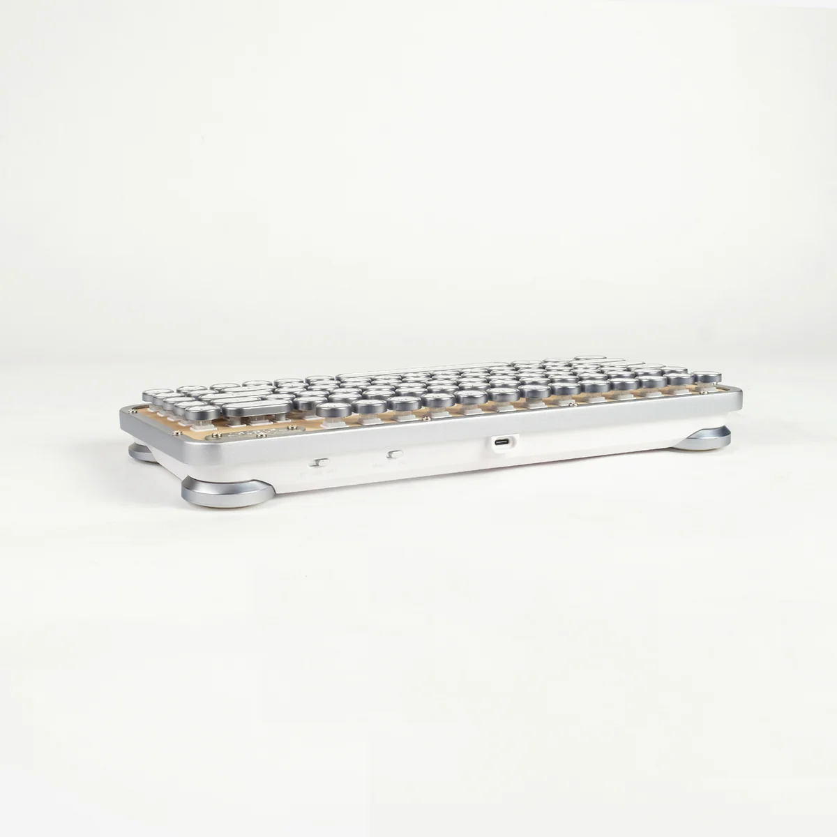 Retro Compact Keyboard - Image 17