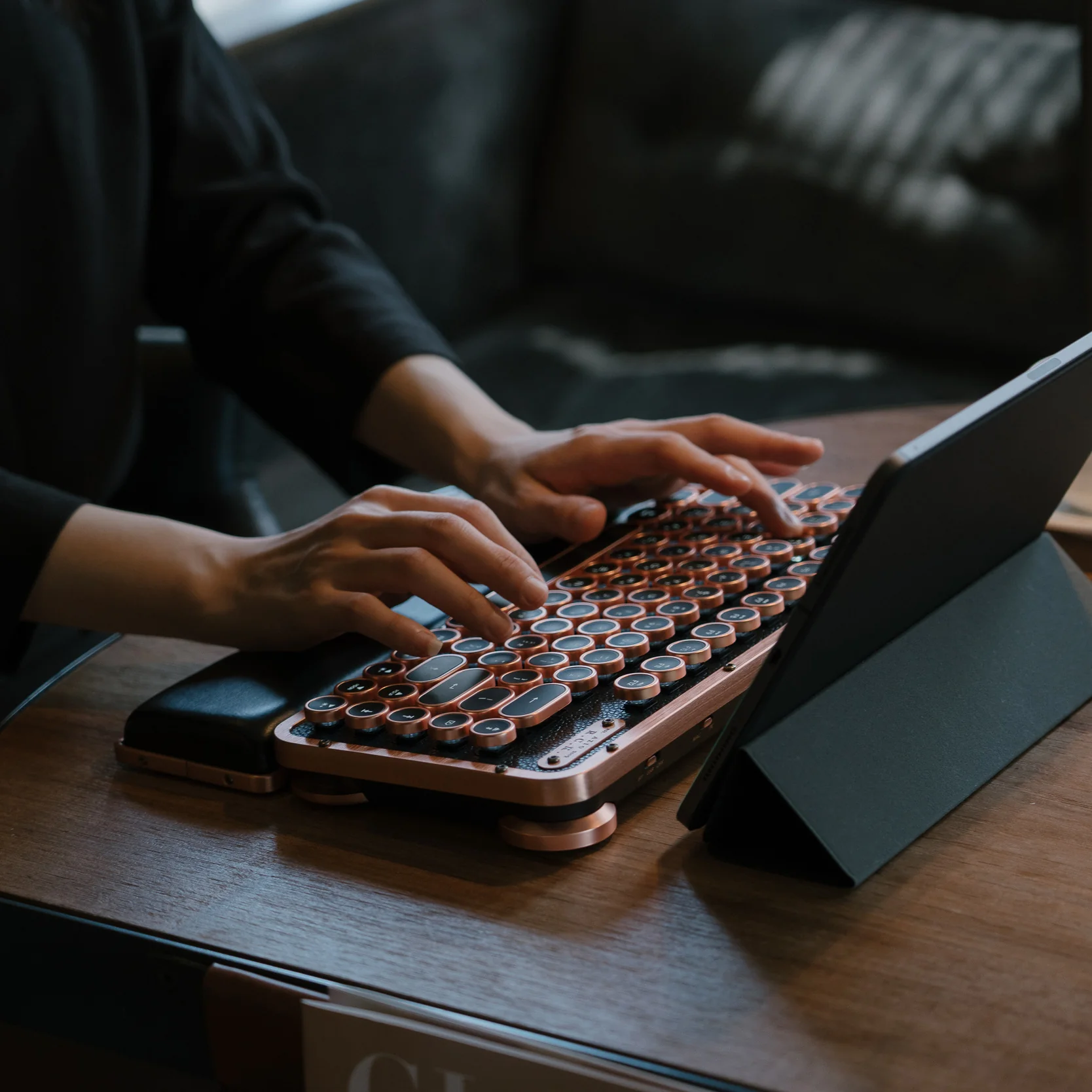 Retro Compact Keyboard - Image 8