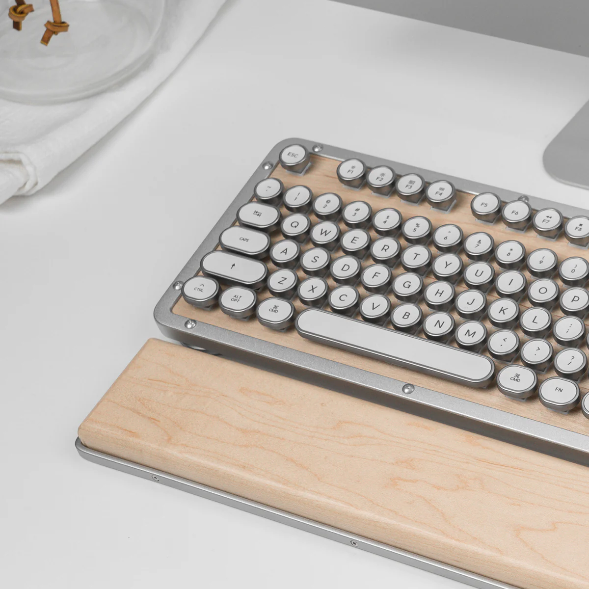 Retro Classic Palm Rest - Image 20