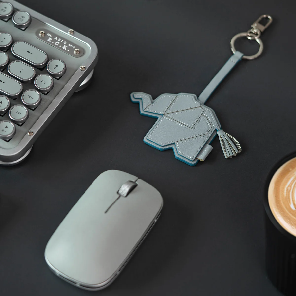 Retro Limited Ed Elephant Keychain - Image 6